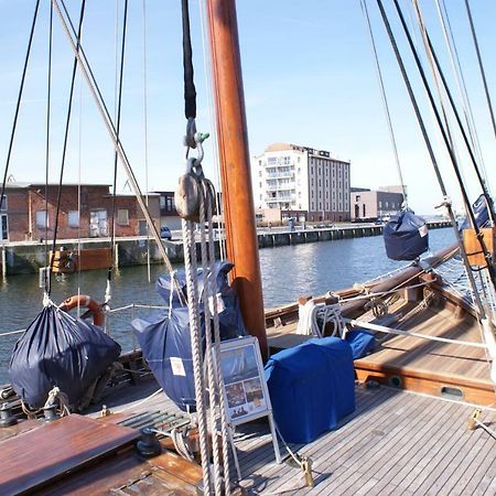 Seestern Am Hafen Mit Balkon - Abc139 By AbcWißmar Kültér fotó